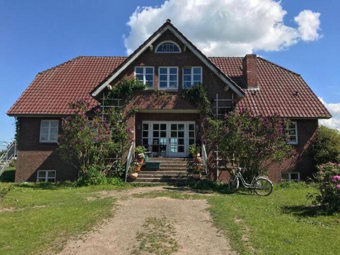 Cosy Apartment In Semlow Germany With Garden Eksteriør billede